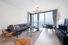RH - Breathtaking Sea View apartment in 52-42 Marina